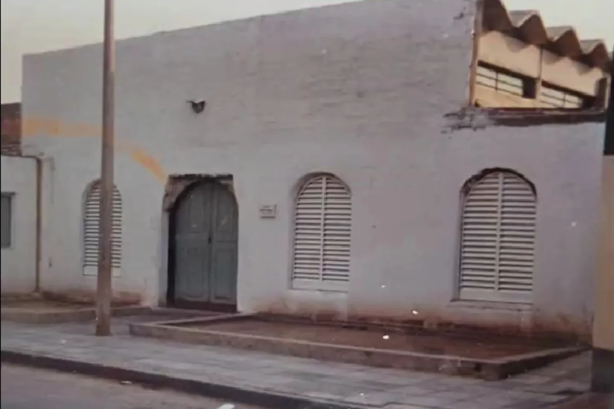 Frente del edificio en los terrenos adquiridos por la iglesia